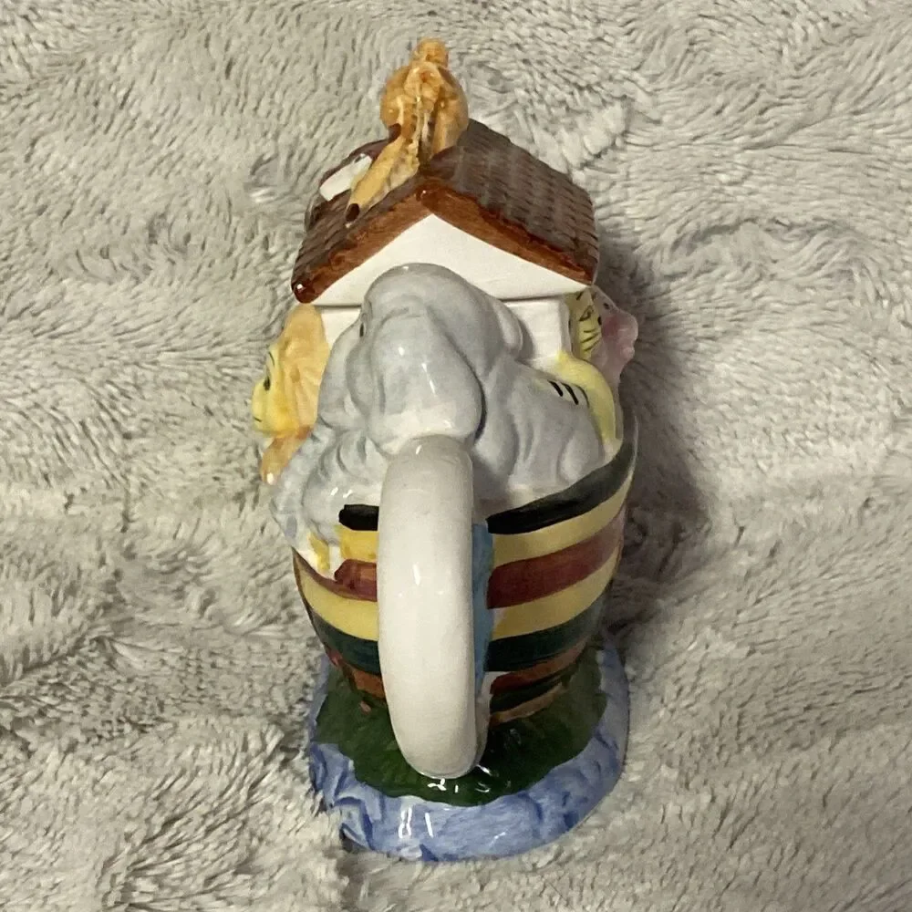 Noah's Ark Teapot New World Specialties Ceramic 1995 Medium Tea Whimsical ￼